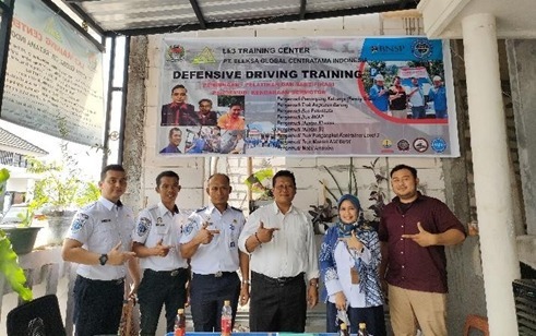 Defensive Driving Training - Meningkatkan Keselamatan Berkendara